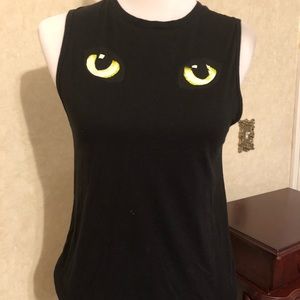 Sleeveless T shirt